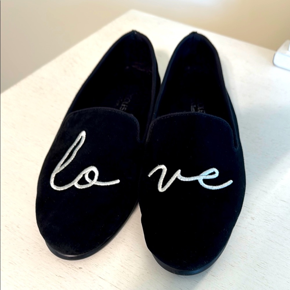 AEROSOLES Women’s Betunia ‘Love’ Black Genuine Suede Leather Flats / Size 8.5W